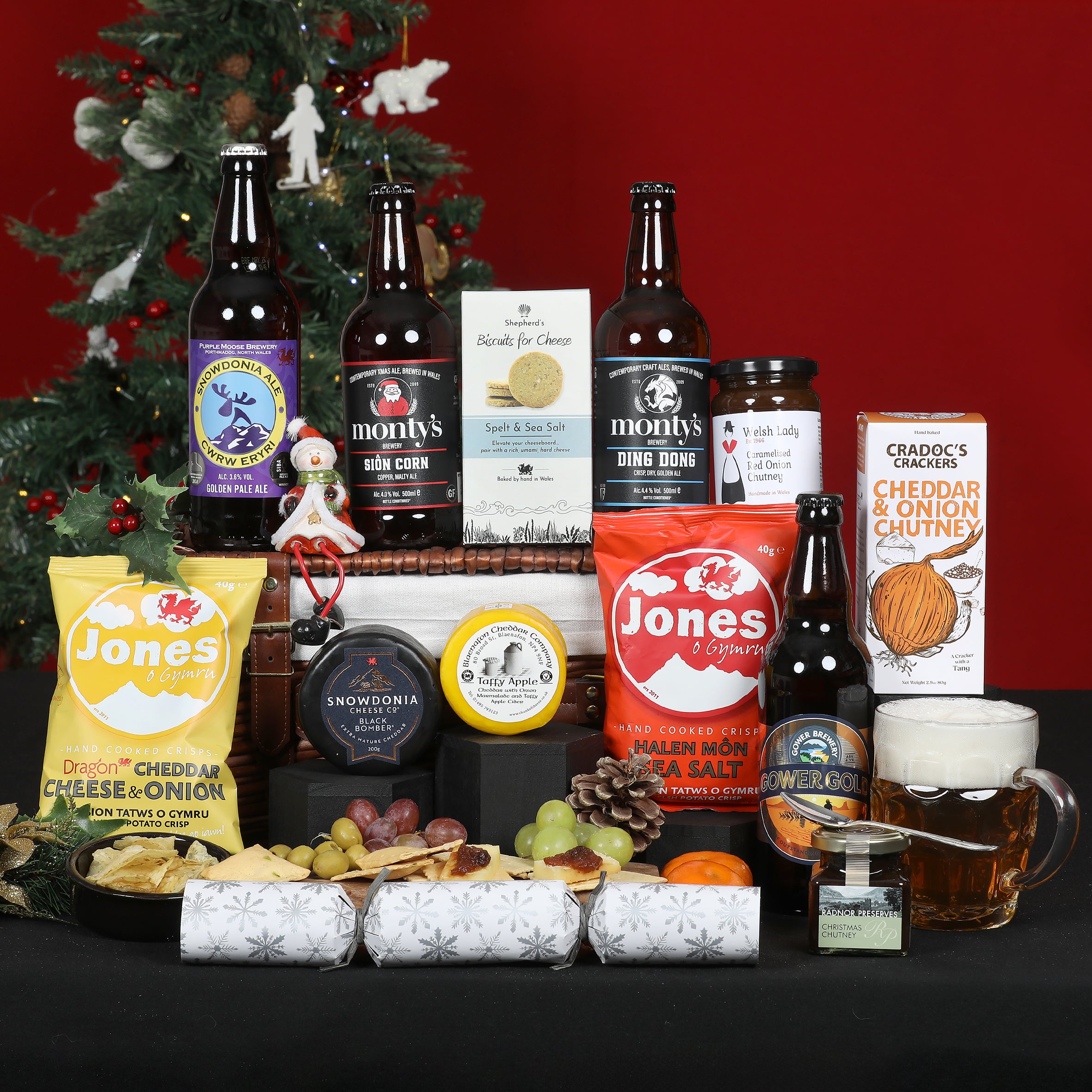 Christmas Cheese & Ale & Beer Welsh Hamper - The Christmas Cheese and Ale Deluxe Hamper Food & Drink Gift Set
