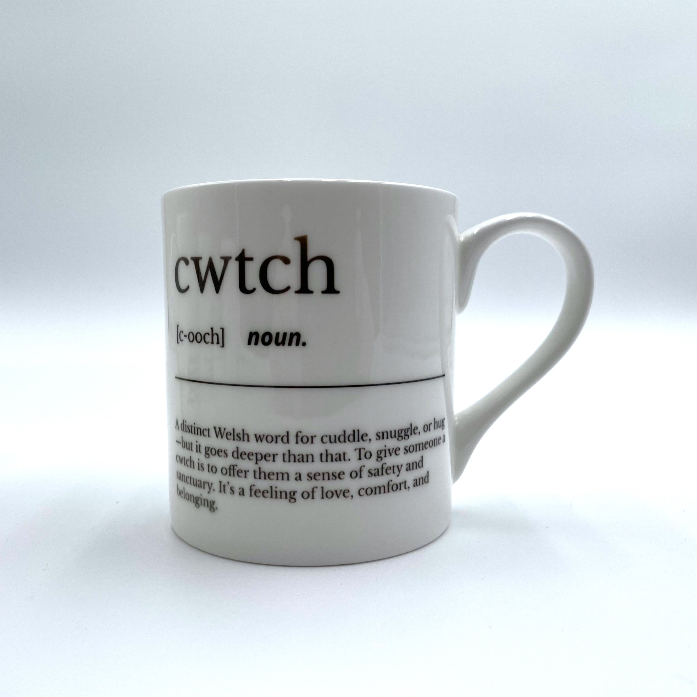 Cwtch (enw) - Mwg Tsieina Esgyrn Disgrifiadol