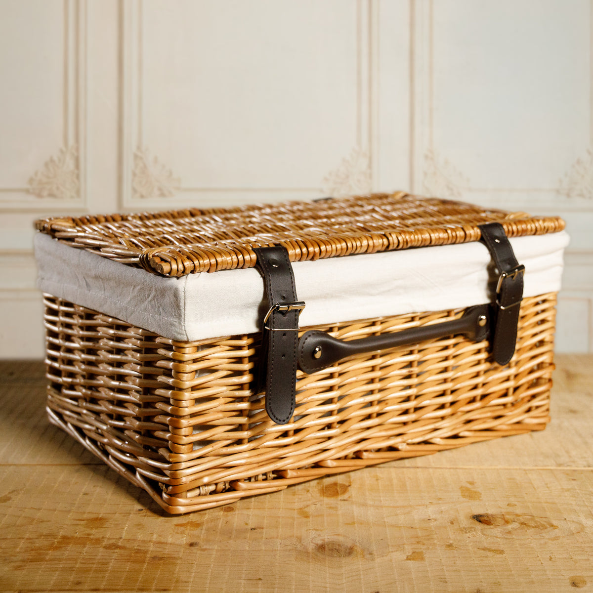 Cheese & Cider Welsh Hamper - Cheese & Cider Deluxe Hamper Food & Drink Gift Set