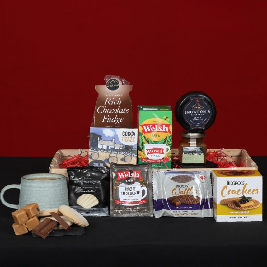 Hamper Cymreig - Set Rhodd Caws a Siocled Set Rhodd Bwyd a Diod