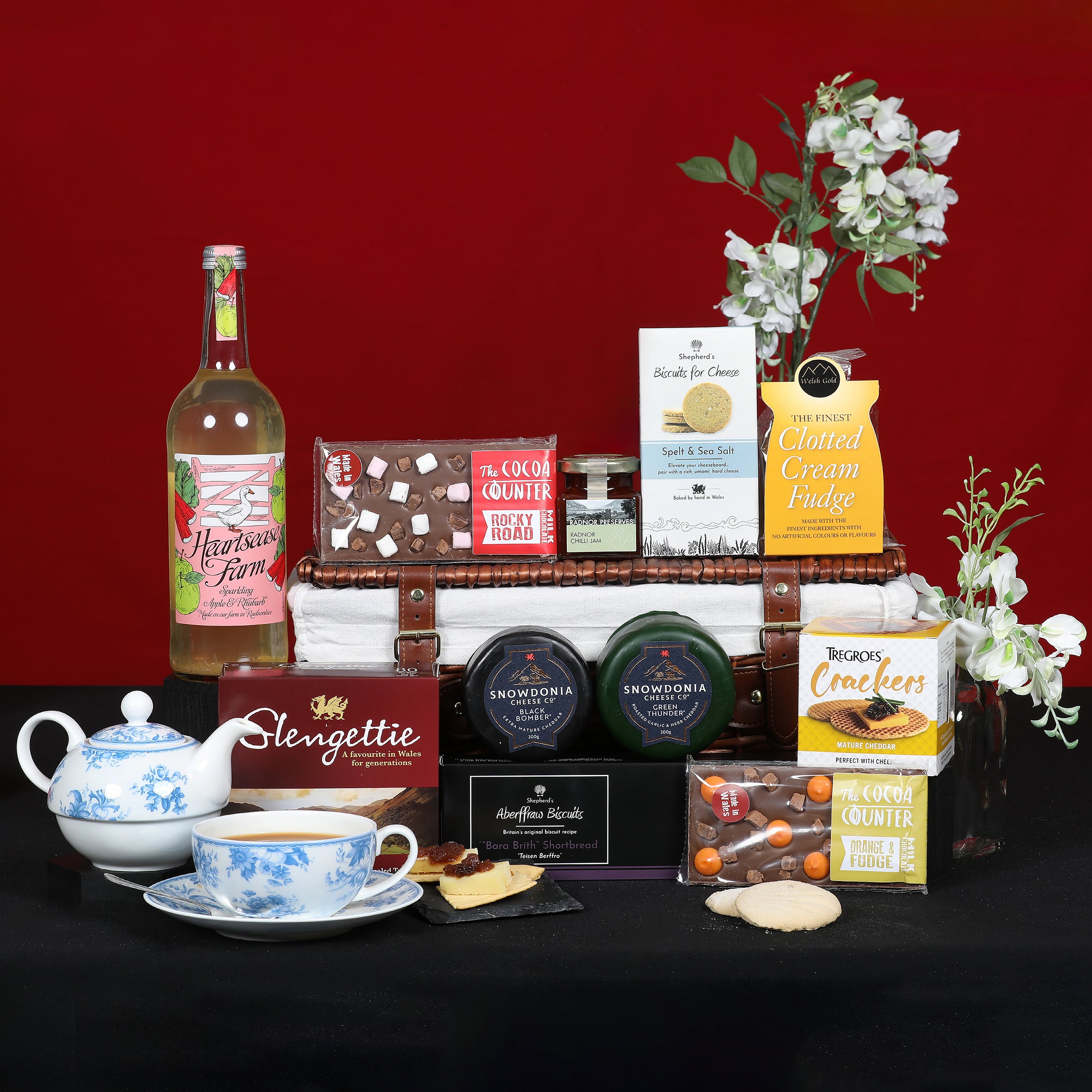 Welsh Hamper - Cheese & Crackers Afternoon Hamper Food & Drink Gift Set