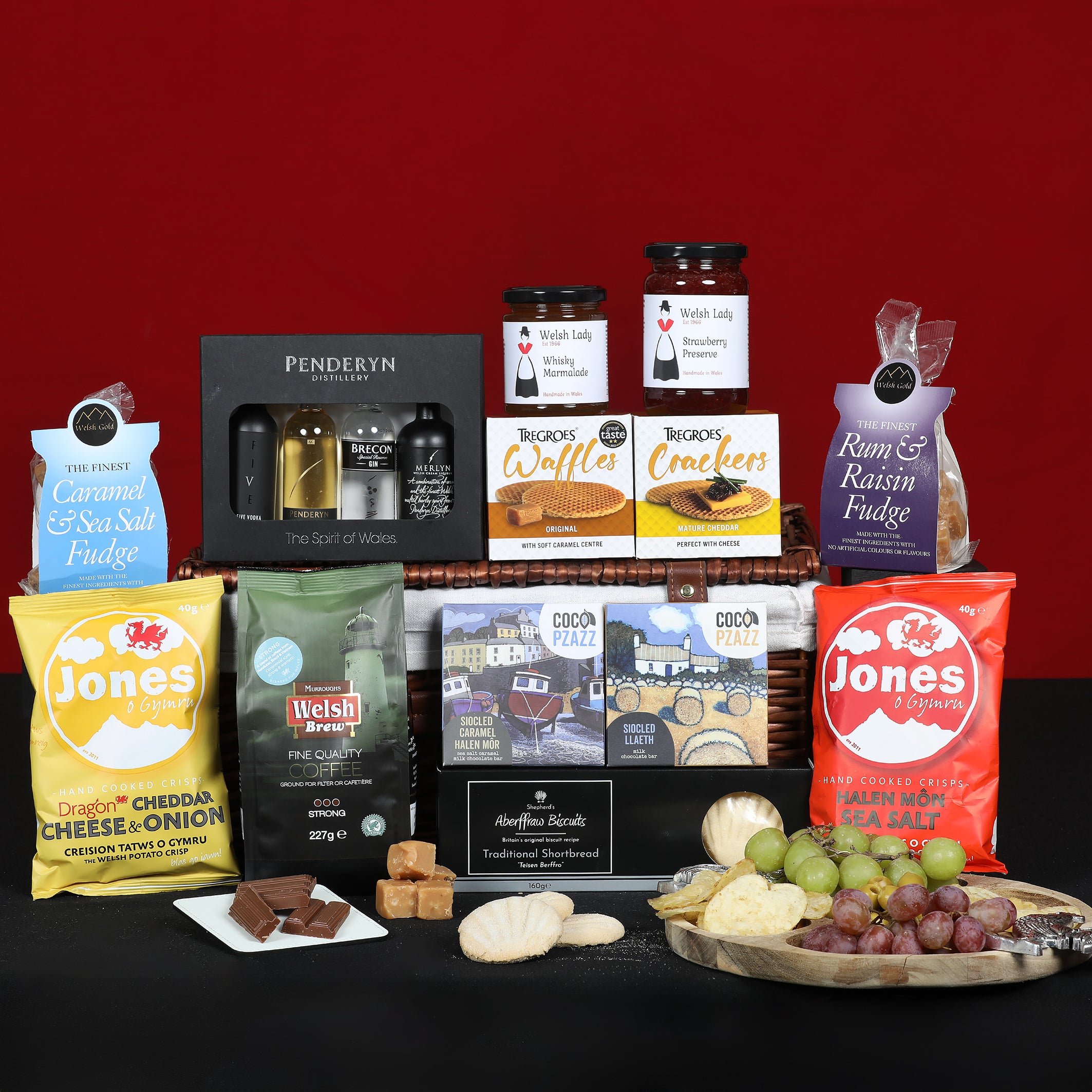 Welsh Hamper - The Brecon Tipple & Treats Hamper Food & Drink Gift Set