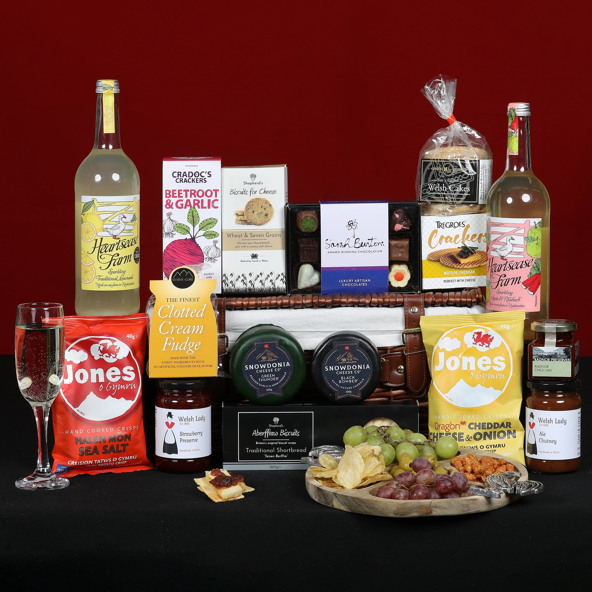 Welsh Hamper - The Gourmet Picnic Hamper Food & Drink Gift Set