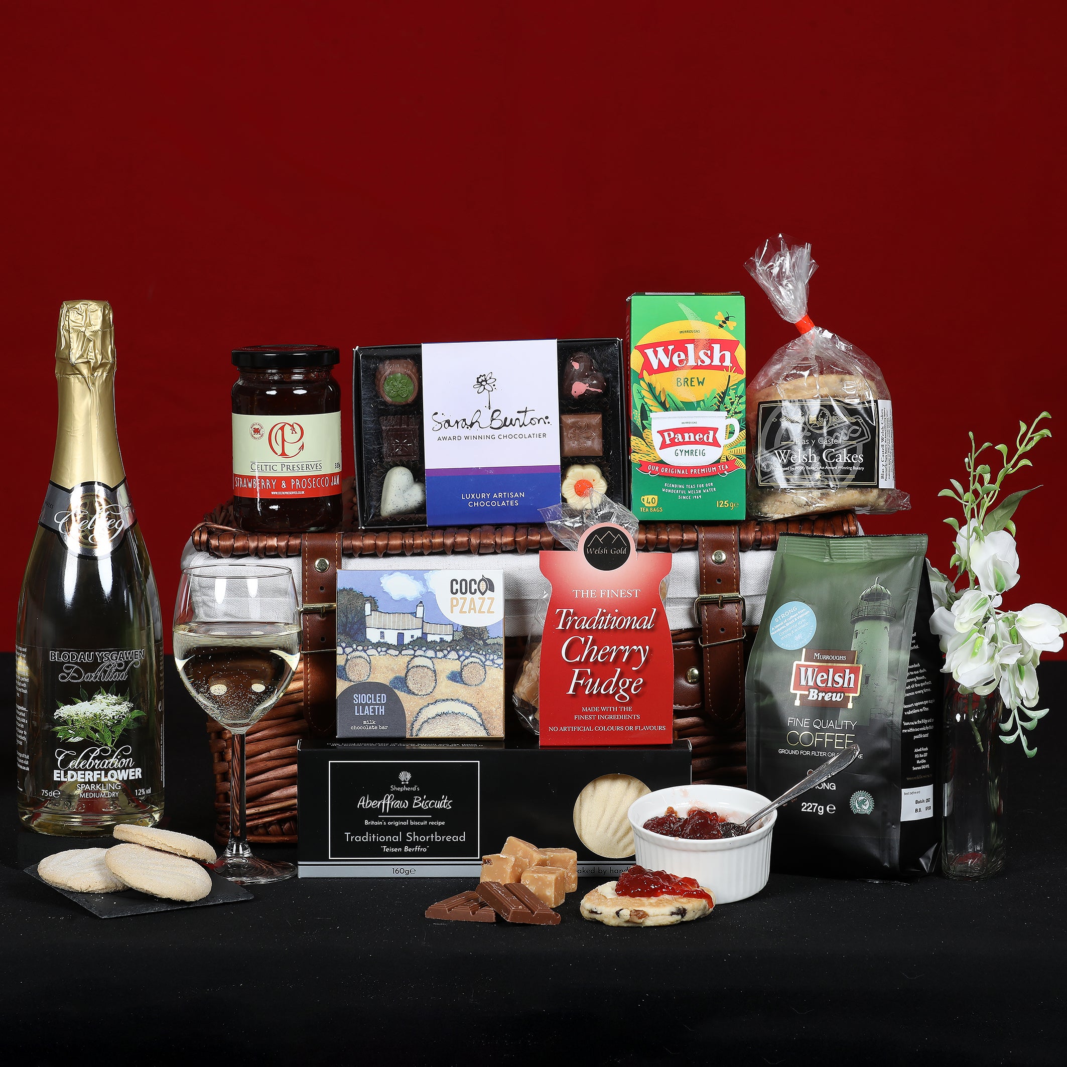 Welsh Hamper - Bubbles & Biscuits Hamper Food & Drink Gift Set